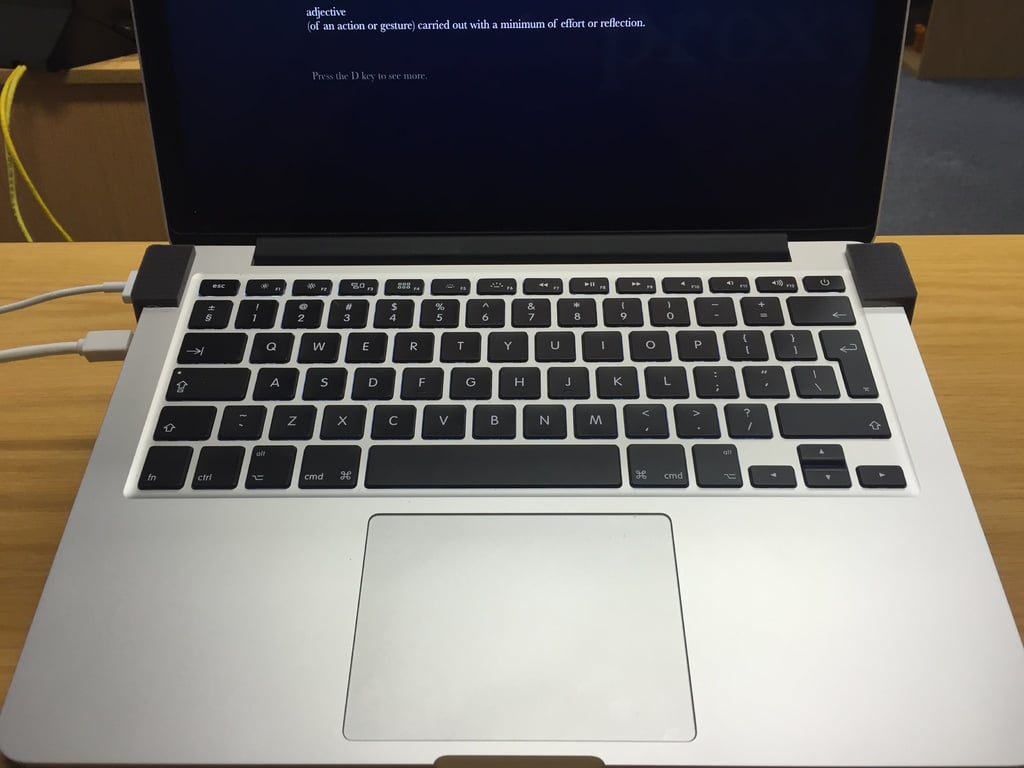 MacBook Pro Retina 13" kannettavan tietokoneteline
