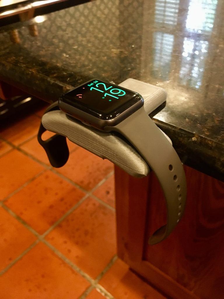 Apple Watch -latauslaitteen pohja pöytäkiinnikkeelle