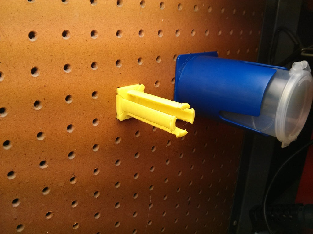 Pegboard-pidike johtokeloille – tehokas säilytys