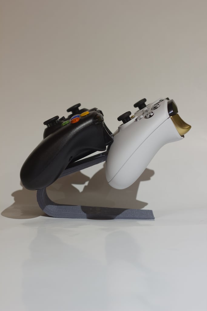 Kaksinkertainen XBOX-ohjaimen teline - Pidä ohjaimesi järjestyksessä