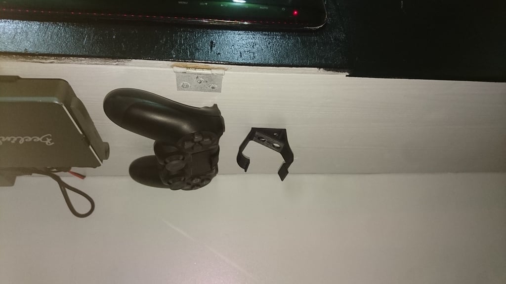 PS4-ohjaimen seinäkiinnike