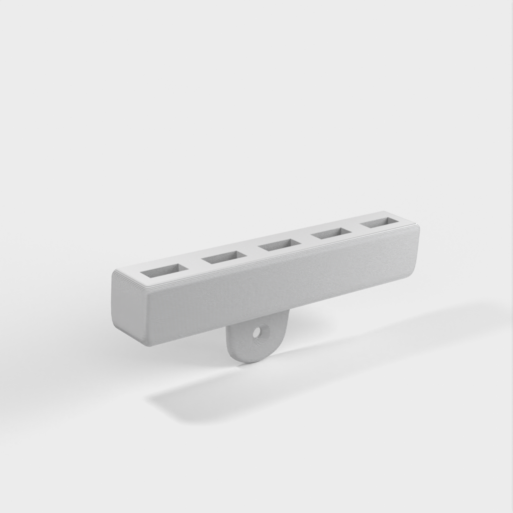 USB-kaapeleiden seinäpidike, jossa on 5 paikkaa