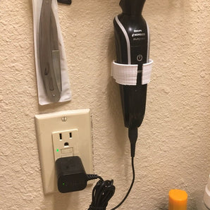 Käytännöllinen seinäkiinnitys Philips Norelco QG3330 Multigroom -laitteelle