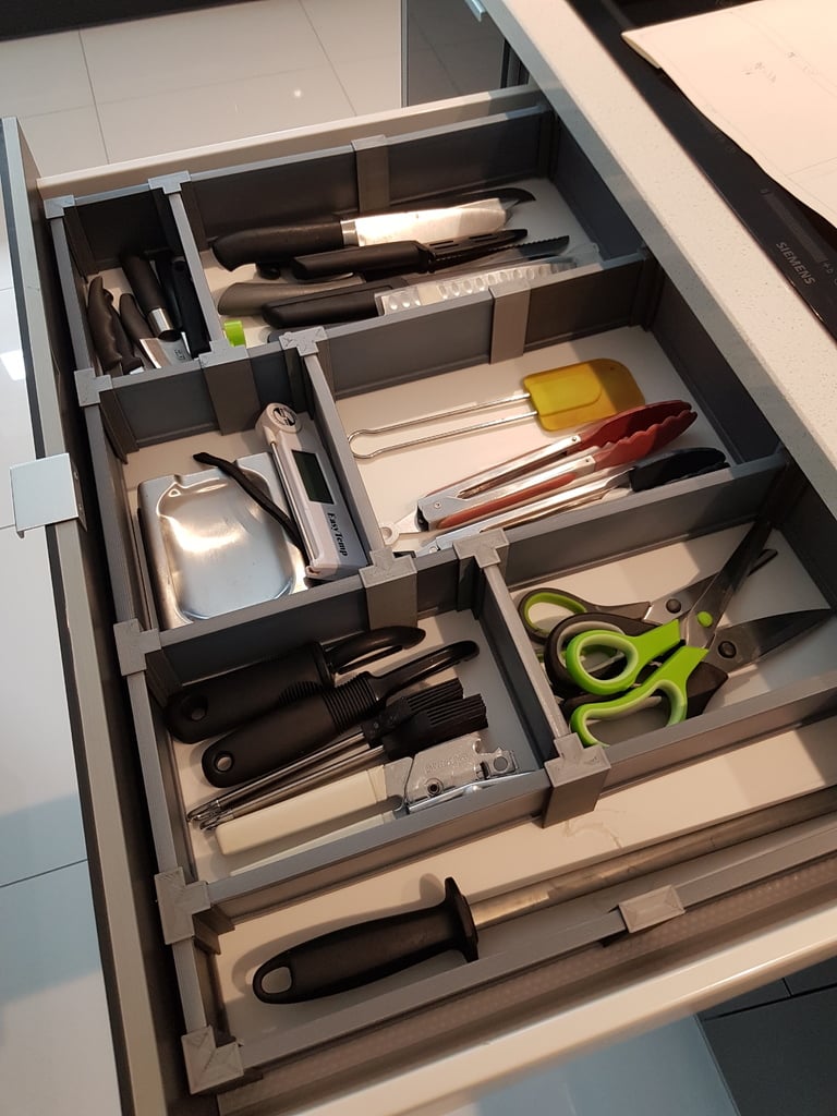 Modulaarinen ja säädettävä laatikonjakojärjestelmä
