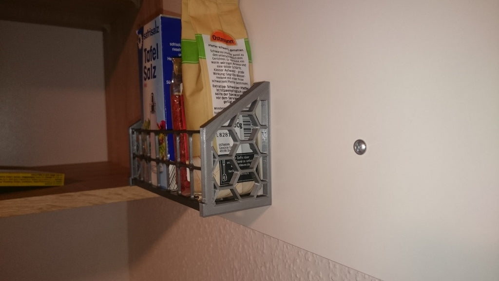 Kompakti maustehylly tehokkaaseen säilytykseen