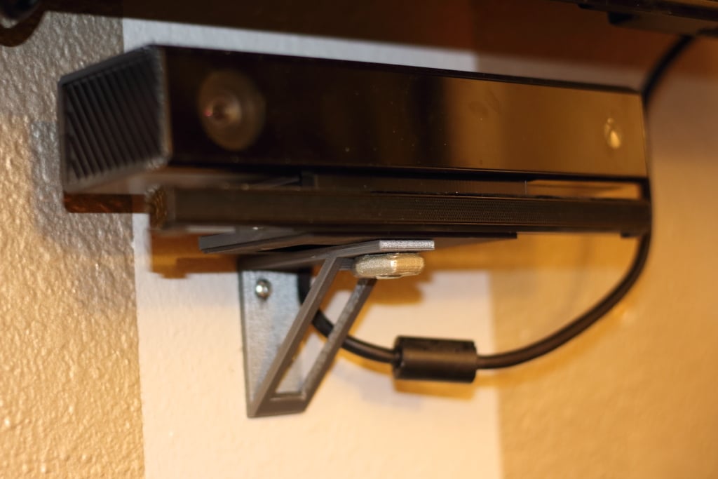 Säädettävä seinäasennus Xbox One Kinectille