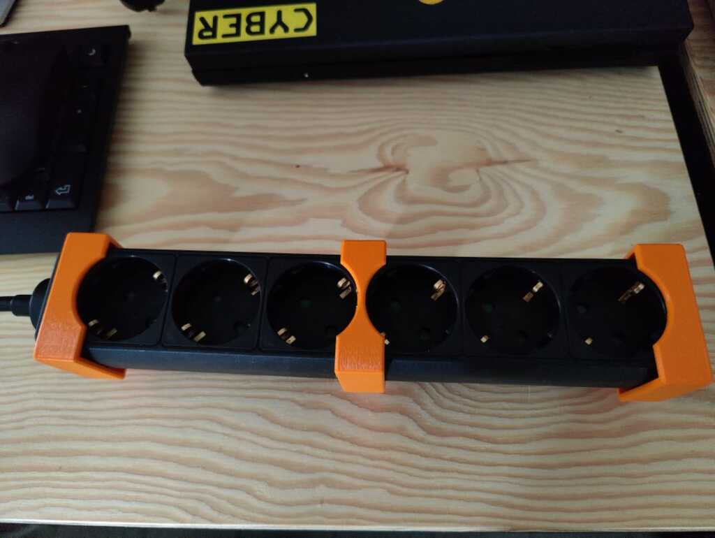 Ikea Bror jatkojohdon kiinnike