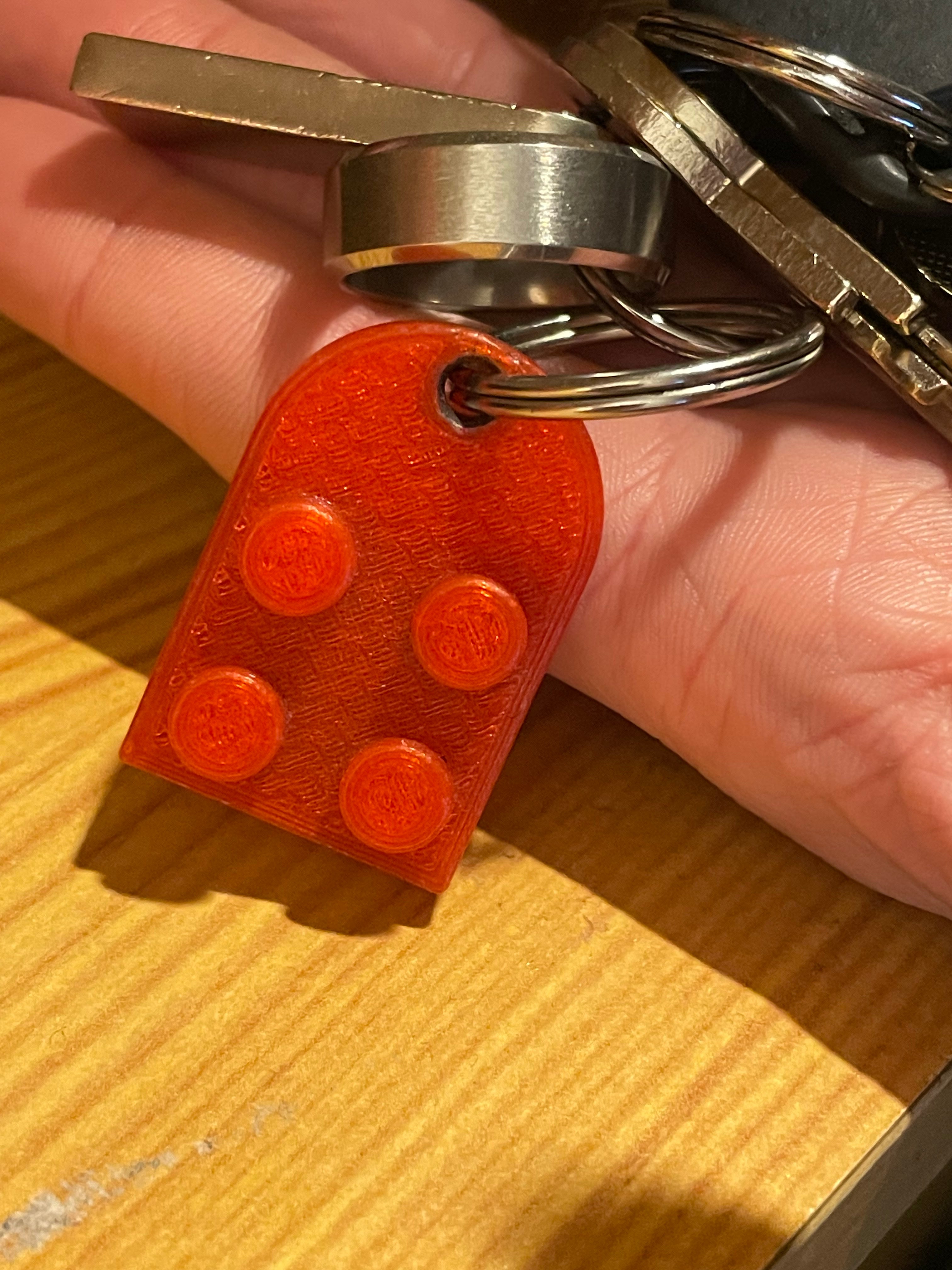 LEGO-tyylinen sydänavaimenperä