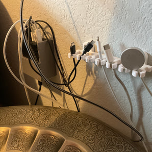 USB-kaapeliteline seinäasennukseen - Järjestä ja optimoi tila