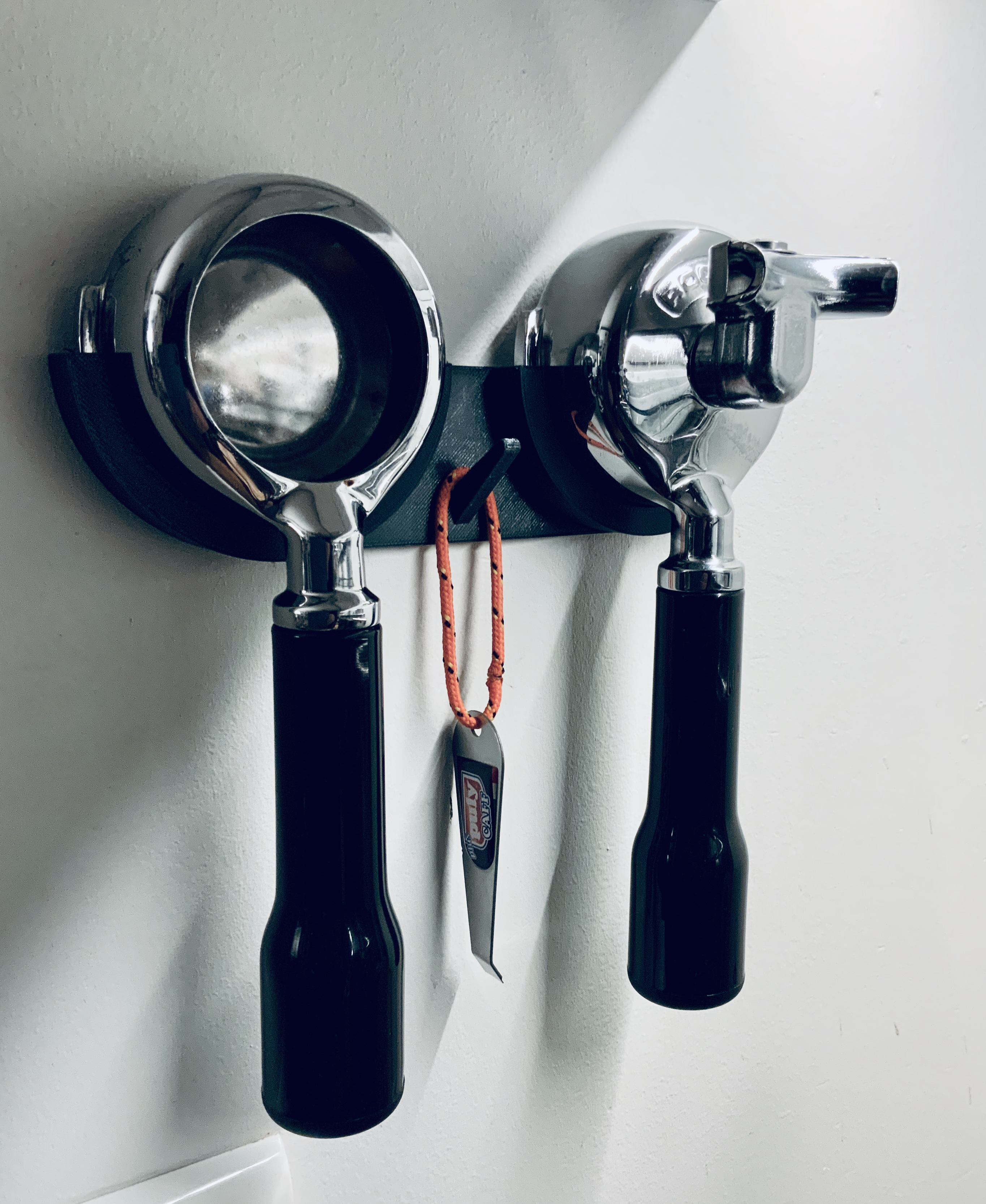 Rocket Espresso - Seinäteline Twin Portafilterille
