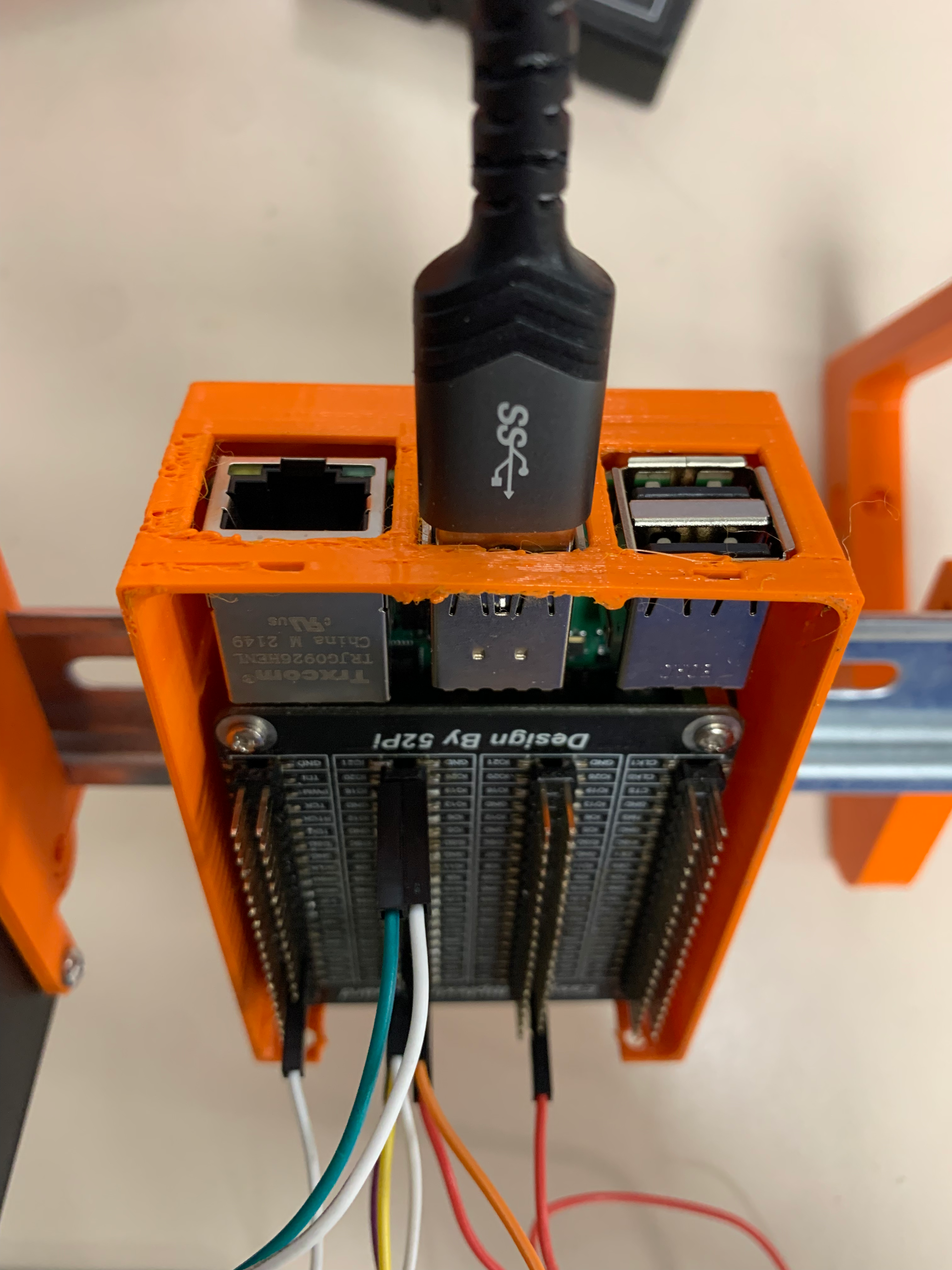 Raspberry Pi 4B DIN-kiskon pidike