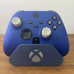 SCUF- ja Xbox-ohjaimen jalusta – tyylikäs säilytys ohjaimillesi