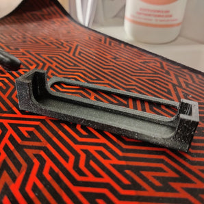 OnePlus Nord älypuhelimen jalusta työpöydälle