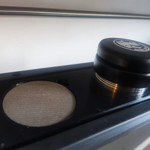 Gaggia Classic vedenkansi, jossa on syvennykset
