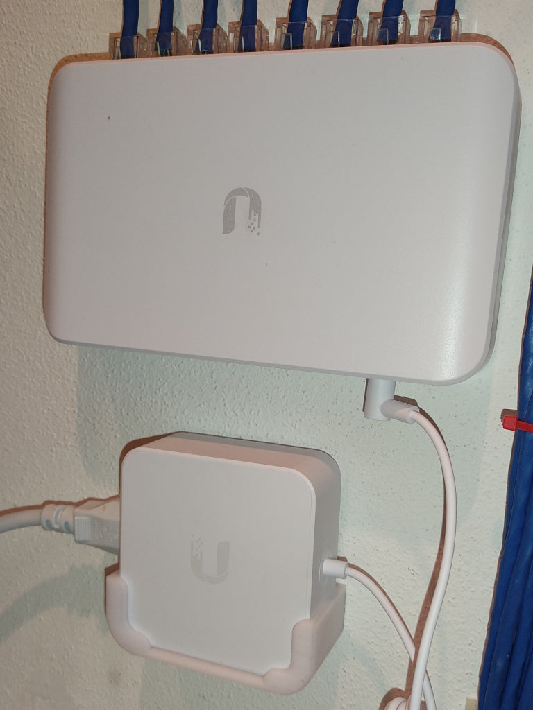 UniFi PSU seinäteline