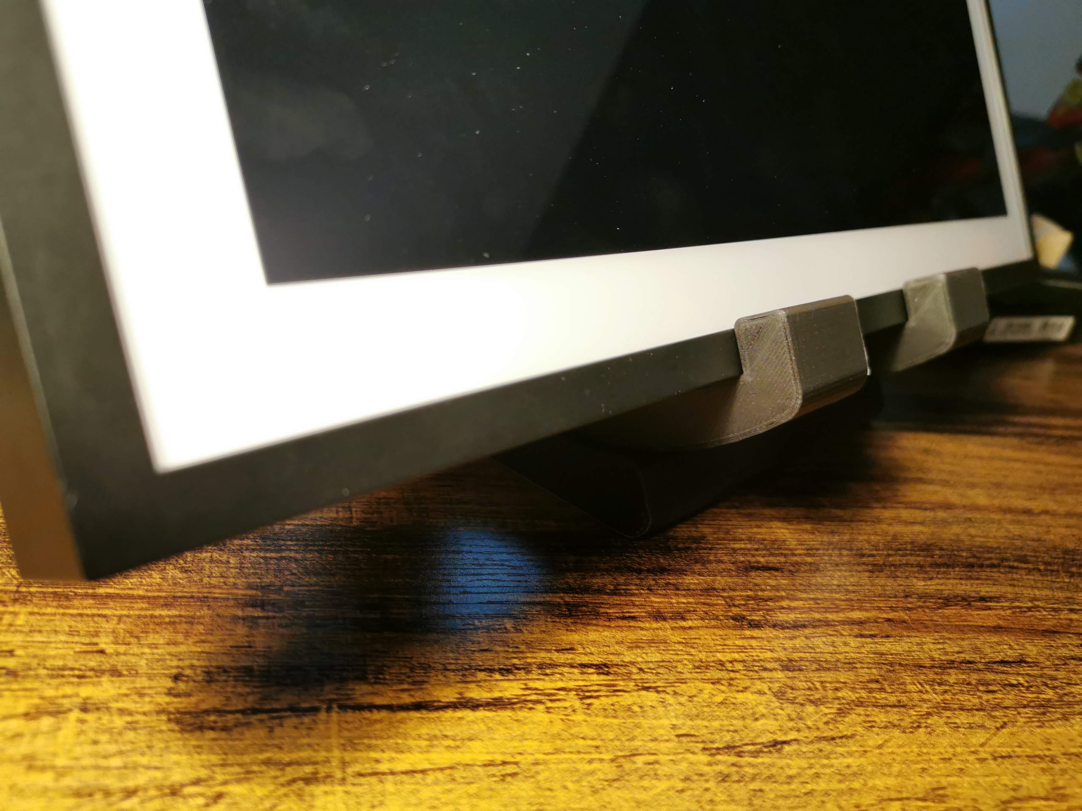 Säädettävä jalusta Amazon Echo Show 15:lle