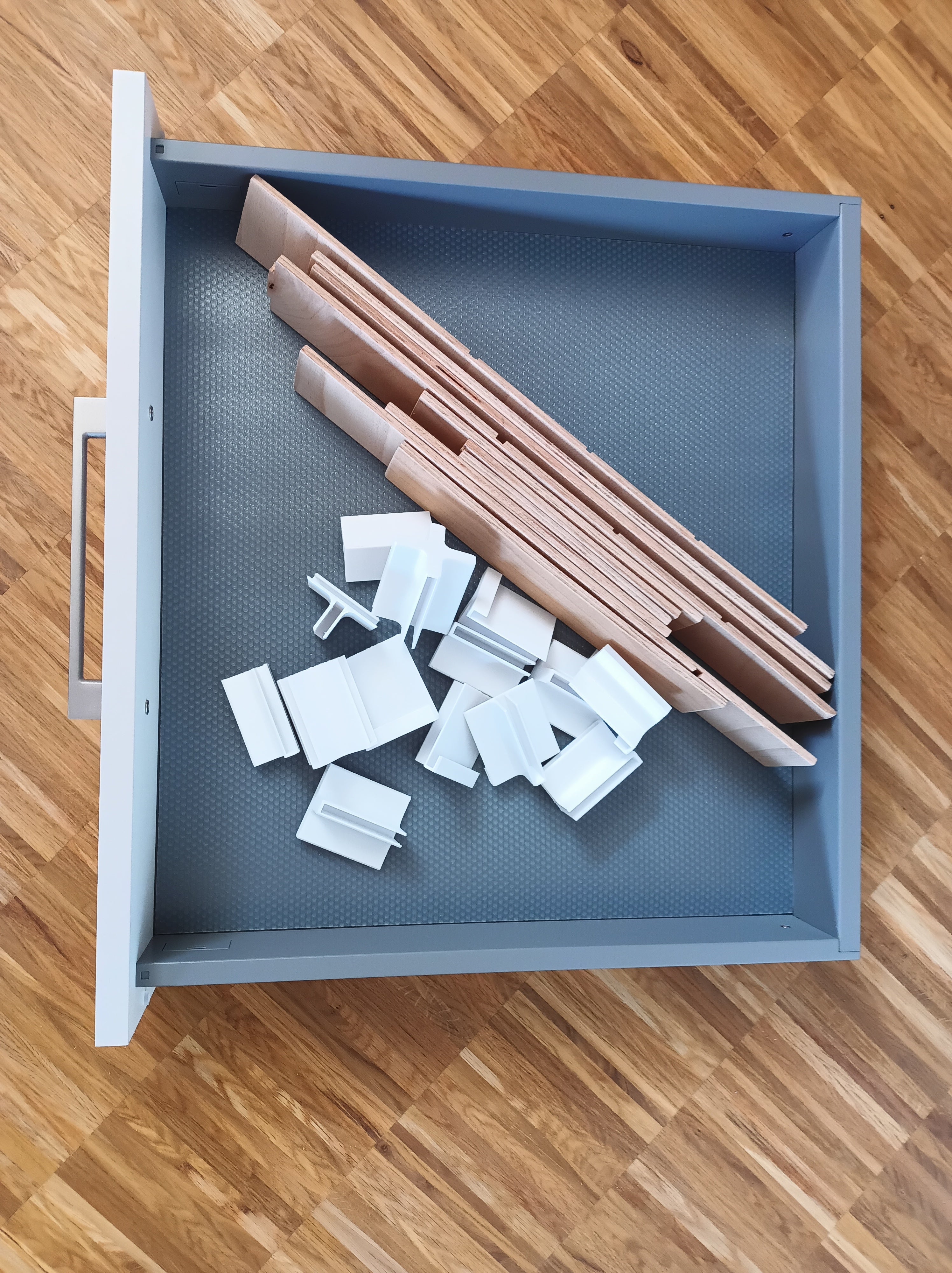 Modulaariset laatikkojakajat