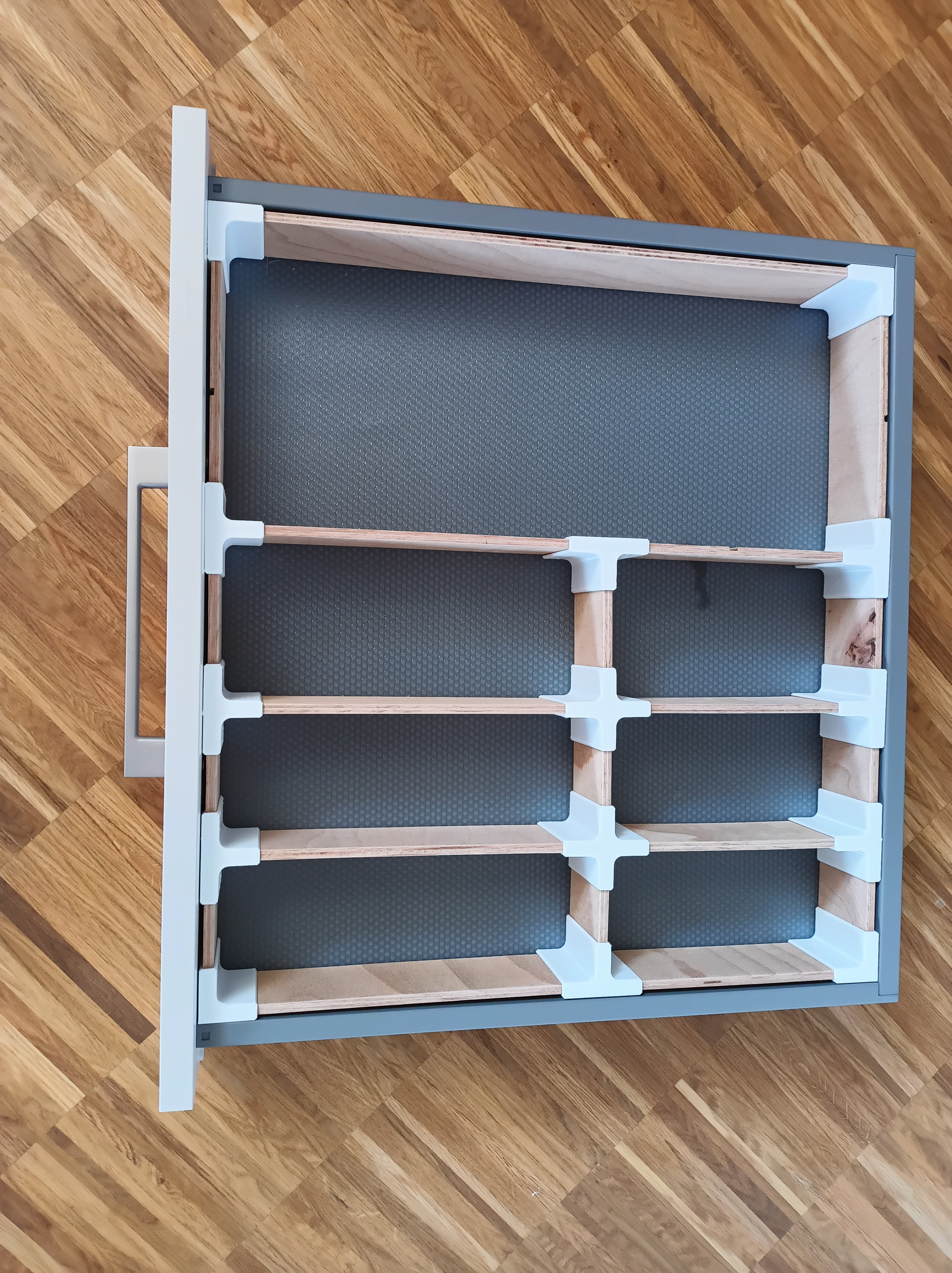 Modulaariset laatikkojakajat