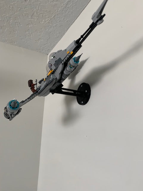 Seinäkiinnike LEGO® Star Wars Mandalorian N-1 Starfighterille
