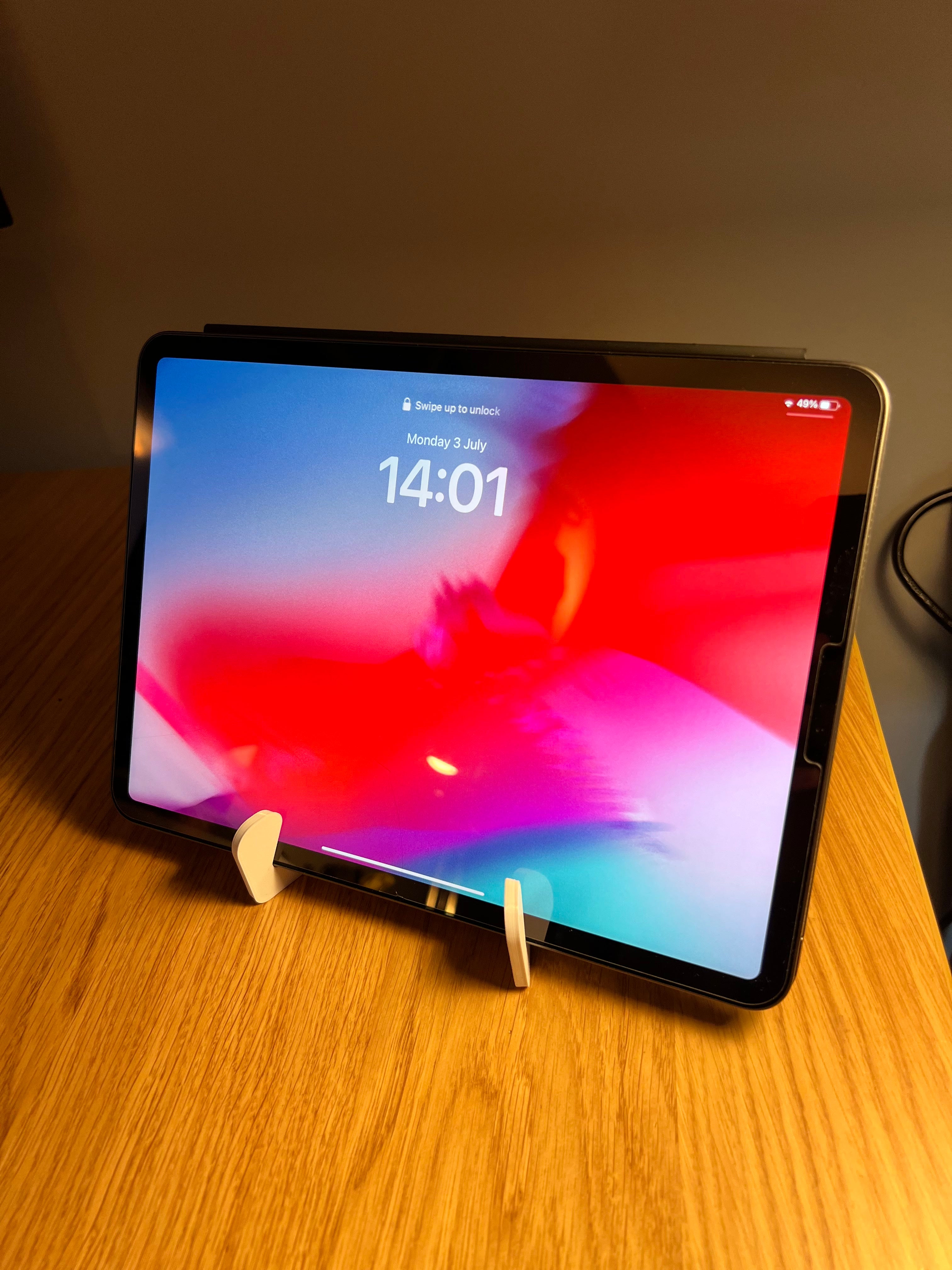 Kannettavan tietokoneen jalusta iPadille/iPad Minille/iPad Pro:lle