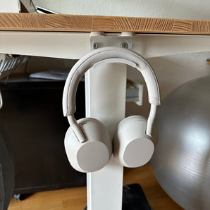 Kuuloketeline Sony WH-1000XM5:lle - Asennetaan työpöydän alle