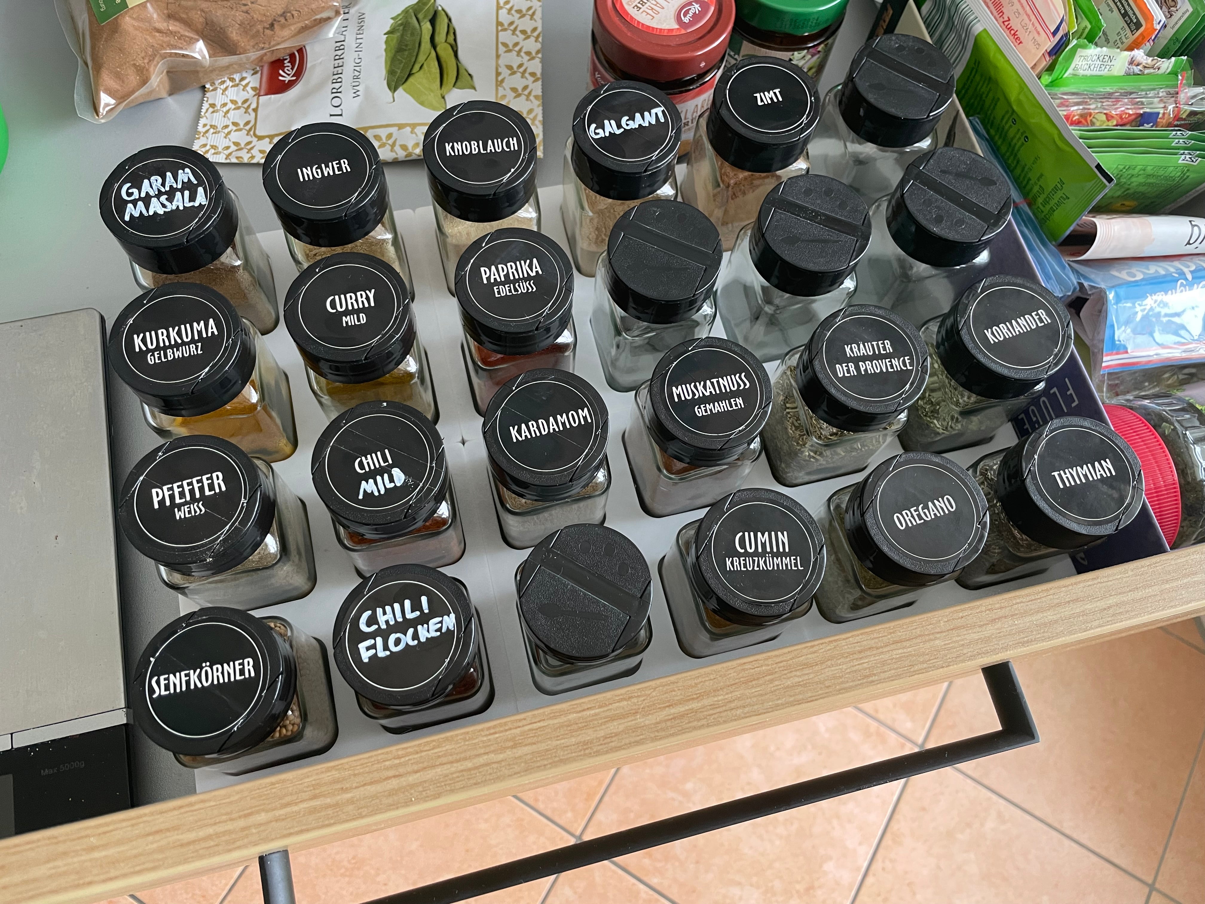 Maustetölkki järjestelijä laatikoille
