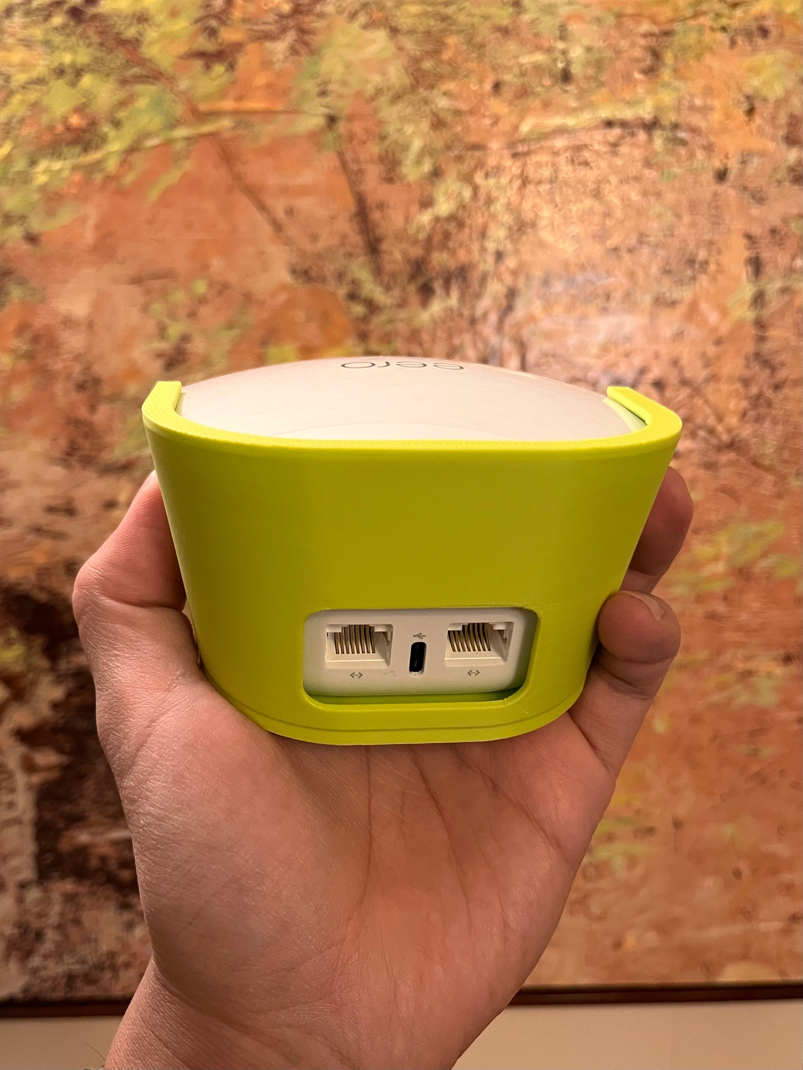 Eero 2. sukupolven WiFi-reitittimen seinäkiinnitys