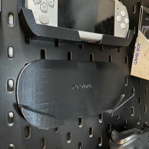 PS Vita IKEA Skadis -näyttöteline