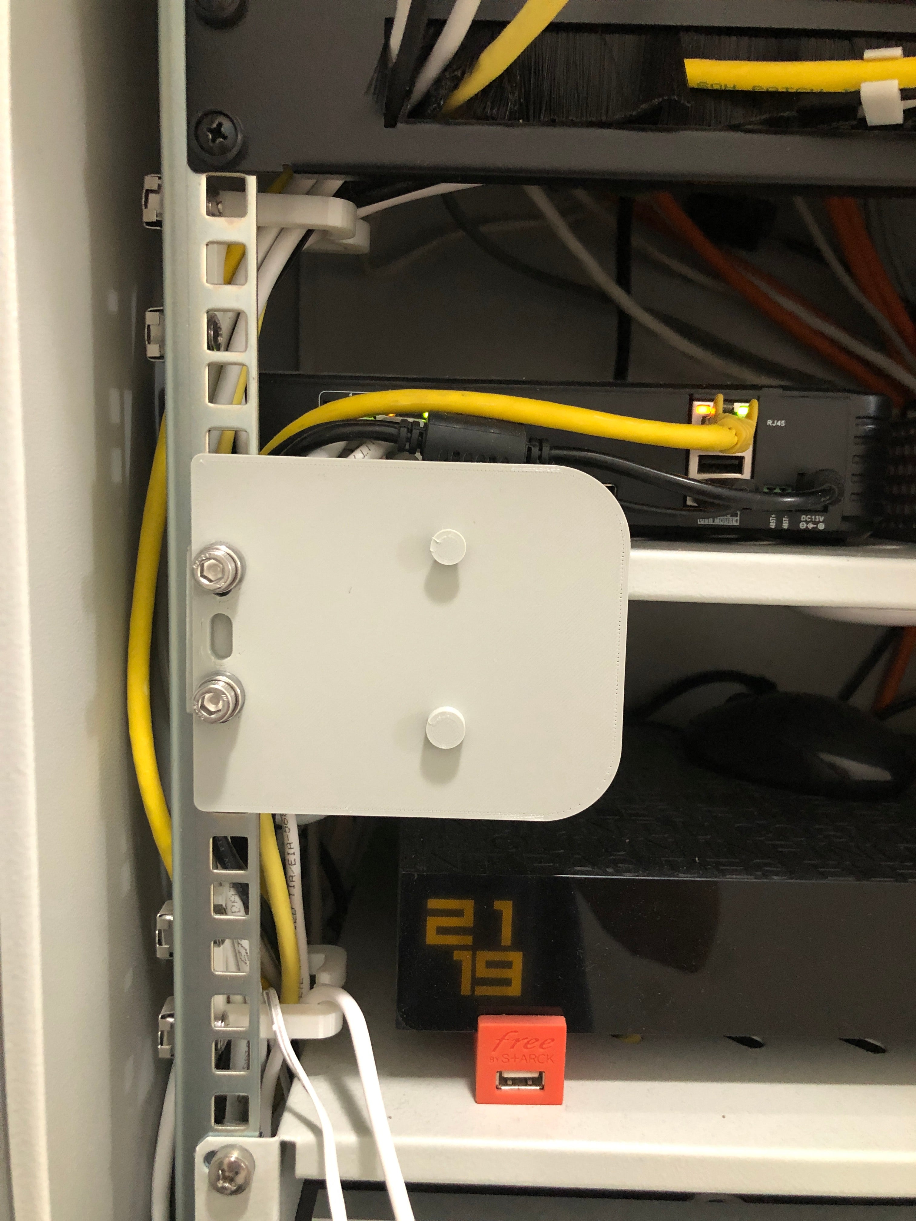 Philips Hue Bridge Rack Mount - Järjestä älykäs kotisi