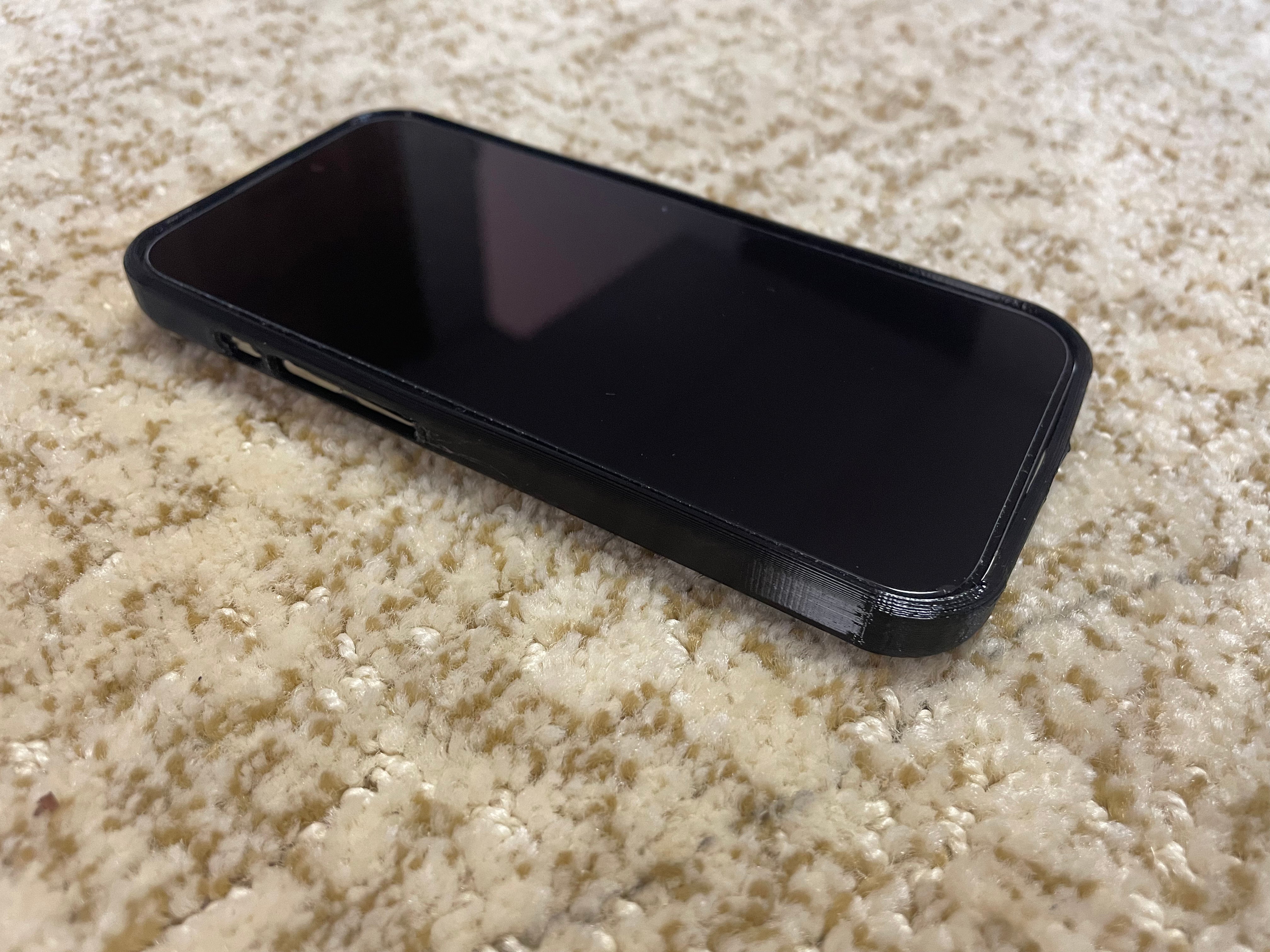 TPU-kotelo iPhone 15 Pro:lle kameran suojuksella