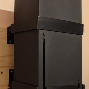 Turvallinen seinäkiinnitys Xbox Series X:lle ylätuella