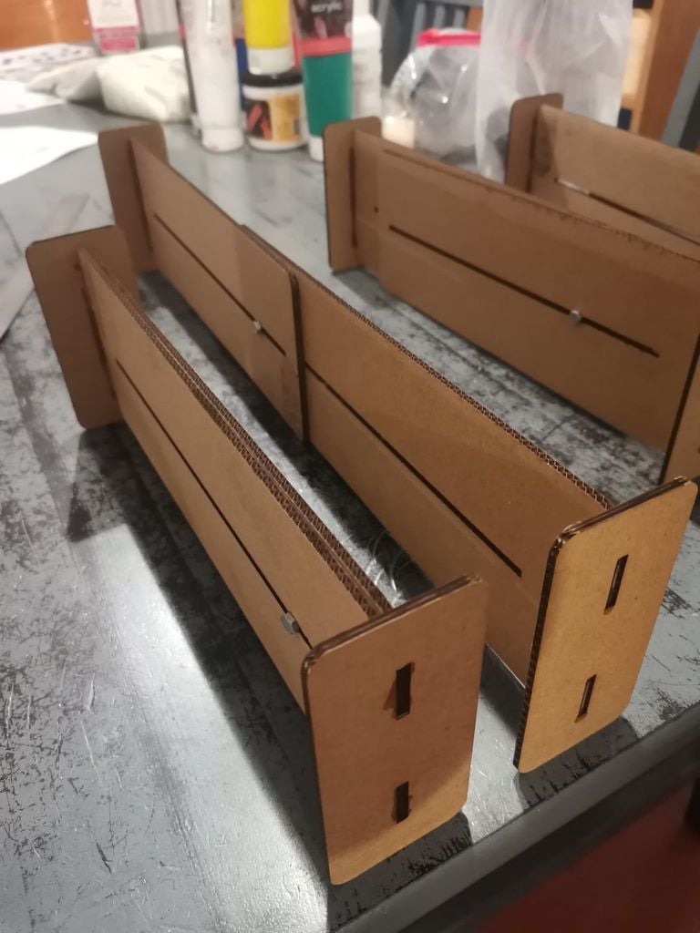 Säädettävä laatikonjakaja tehokkaaseen organisointiin