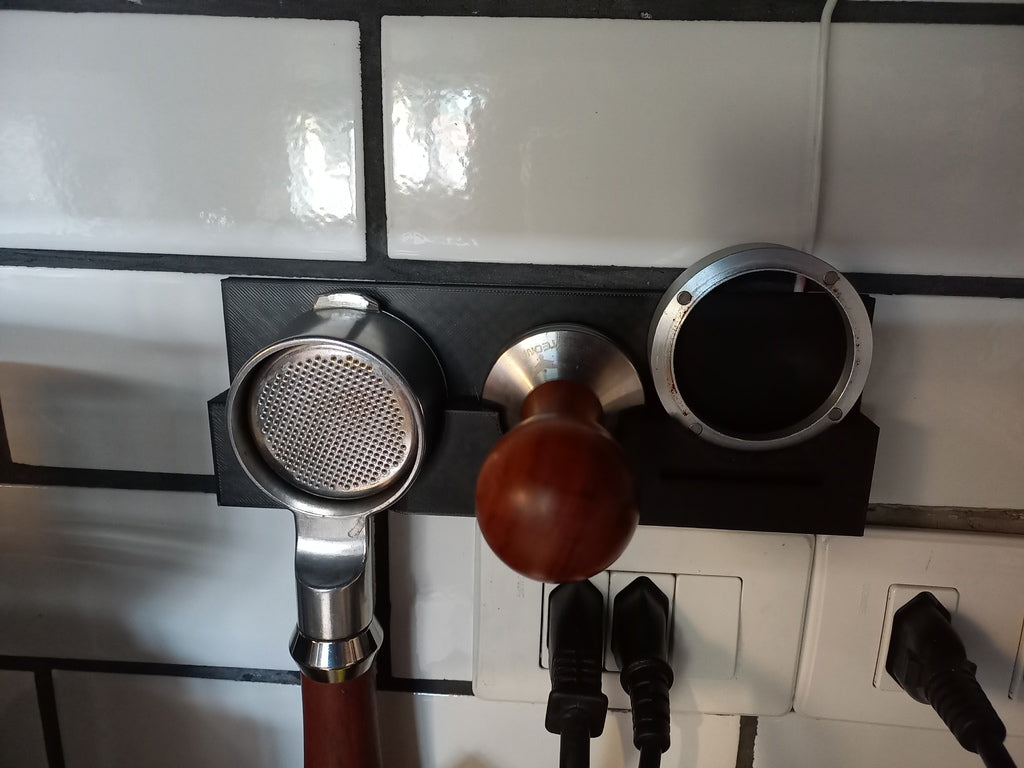51 mm:n Portafilter V2 -espressokahvan järjestäjä suppilopaikalla (ulkoläpimitta 60 mm)