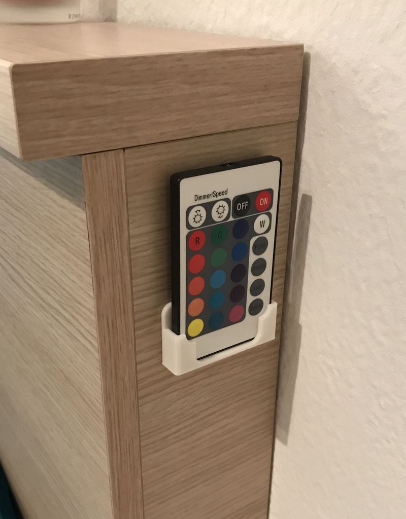 RGB LED-kaukosäätimen pidike