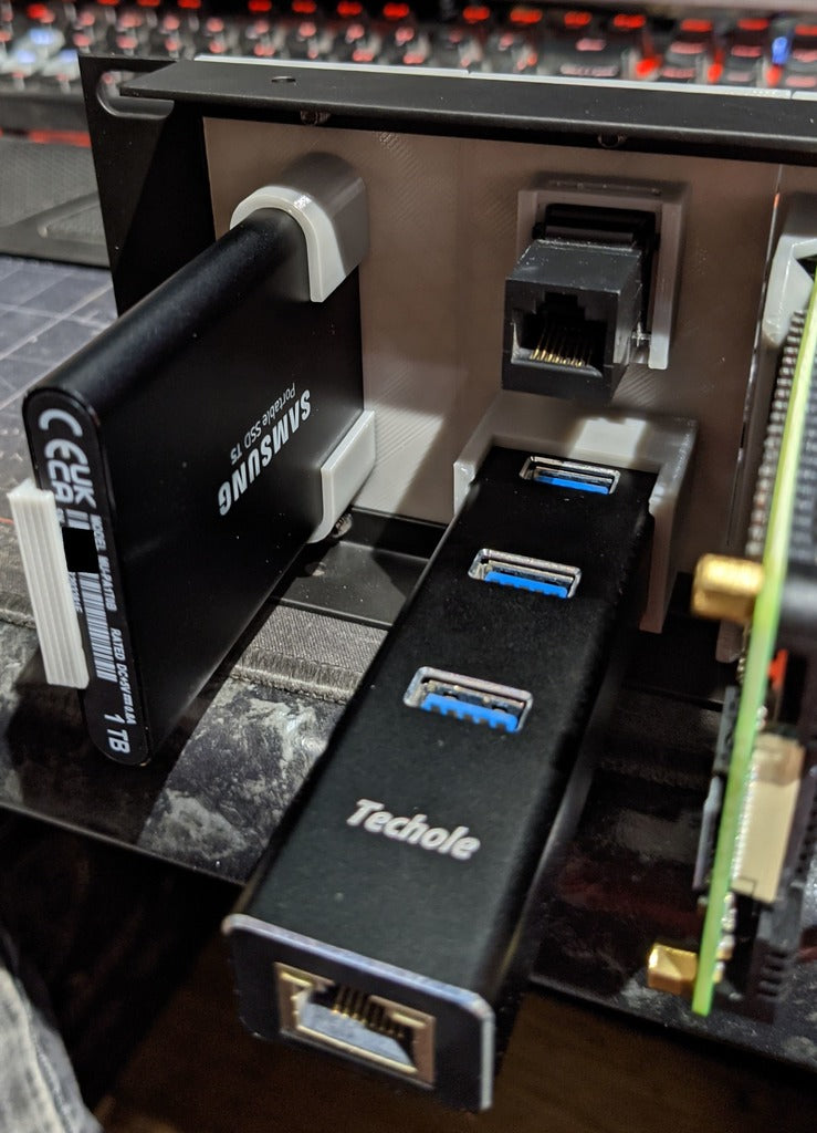 Raspberry Pi USB3 -keskitin ja ylimääräinen verkkoportti - 19 tuuman 2U-telineasennussovitin