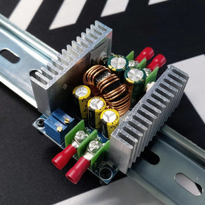 DIN-kiskoon kiinnike 20A 300W Buck Converterille