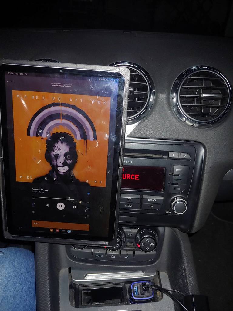 Tabletin pidike Audi TT Mk2:lle (8J) - Yhteensopiva Samsung Galaxy S6:n kanssa