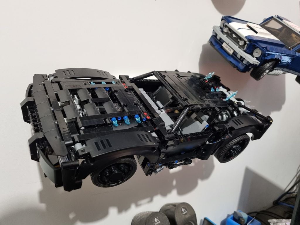 Seinäkiinnike Lego 42127 THE BATMAN BATMOBILE -mobiilille