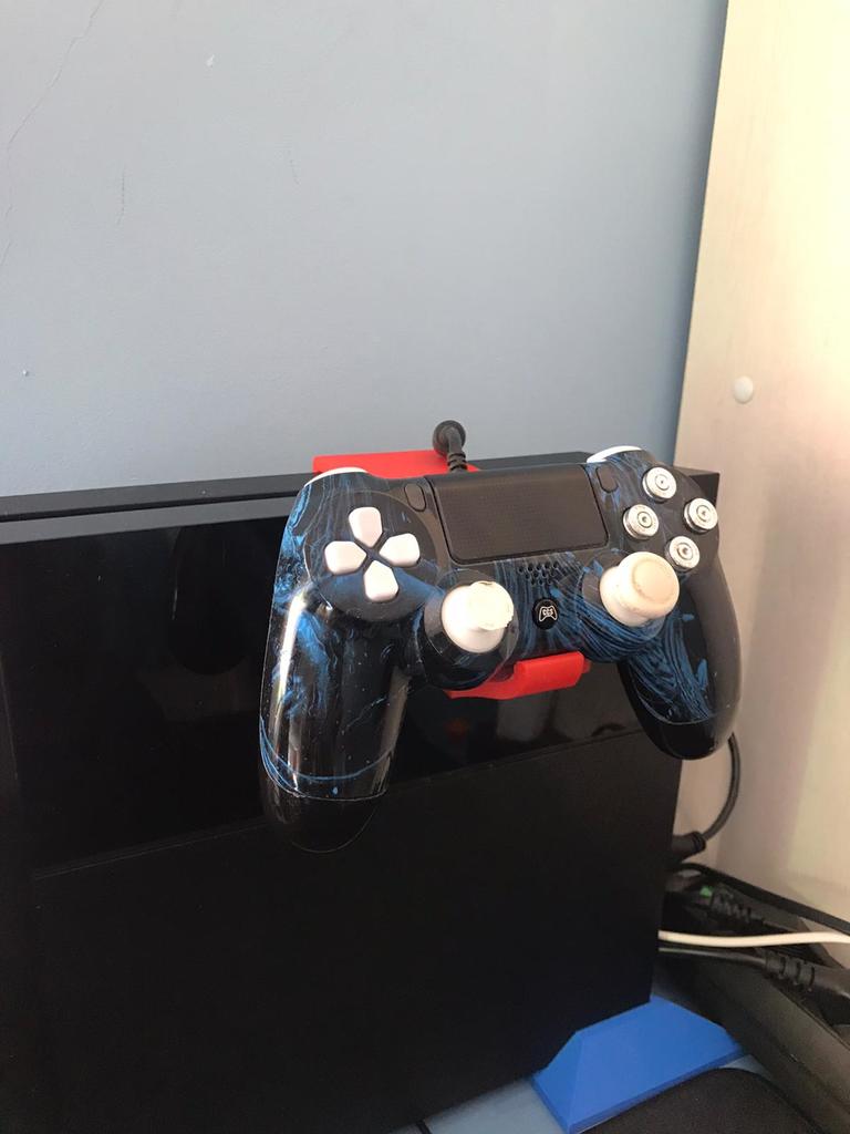 DualShock 4 -ohjaimen pidike PlayStation 4:lle (PS4) tynnyriin