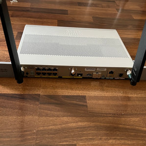 Viimeistellyt korvat - asennussarja Cisco C1000 -sarjalle