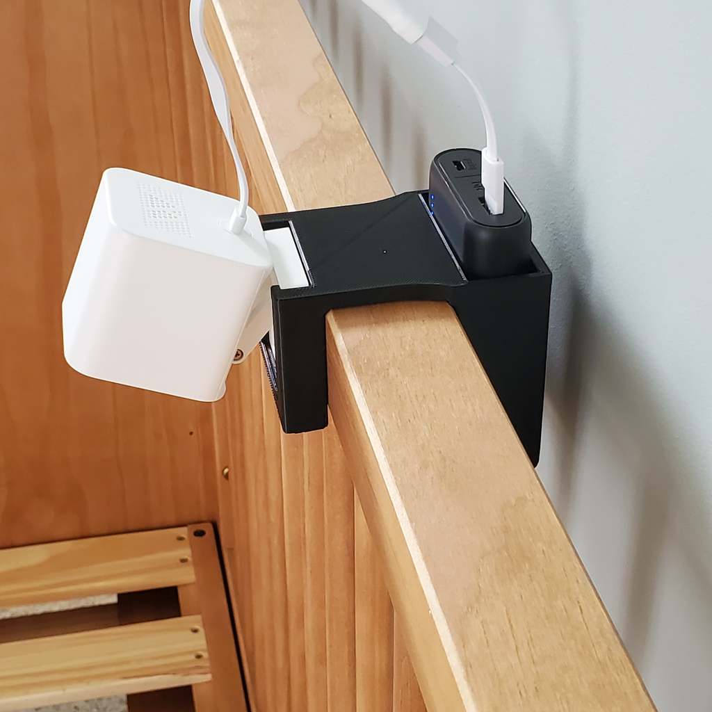 Wyze-kameran kiinnike vauvan itkuhälyttimeen