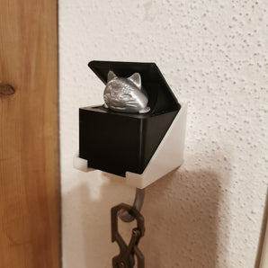 Seinäkiinnitys kissan avainkoukulle