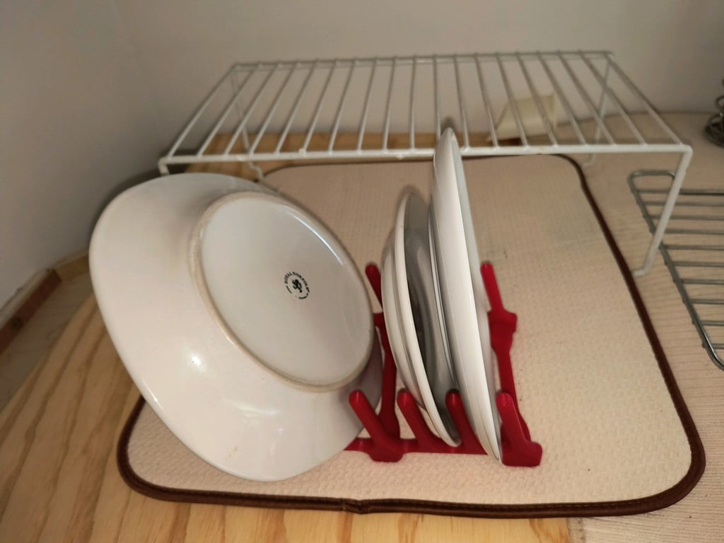Kompakti astiankuivausteline keittiöön