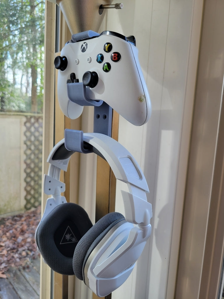 XBox-ohjaimen ja kuulokkeiden teline