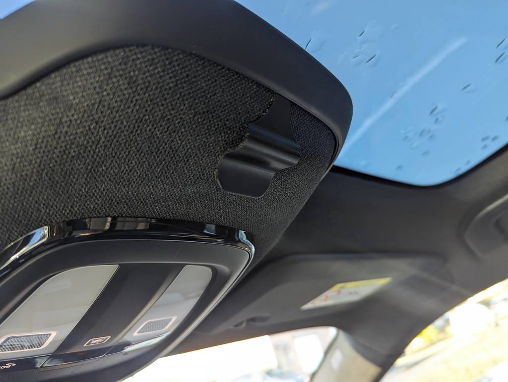 Aurinkolasipidike Polestar 2:lle