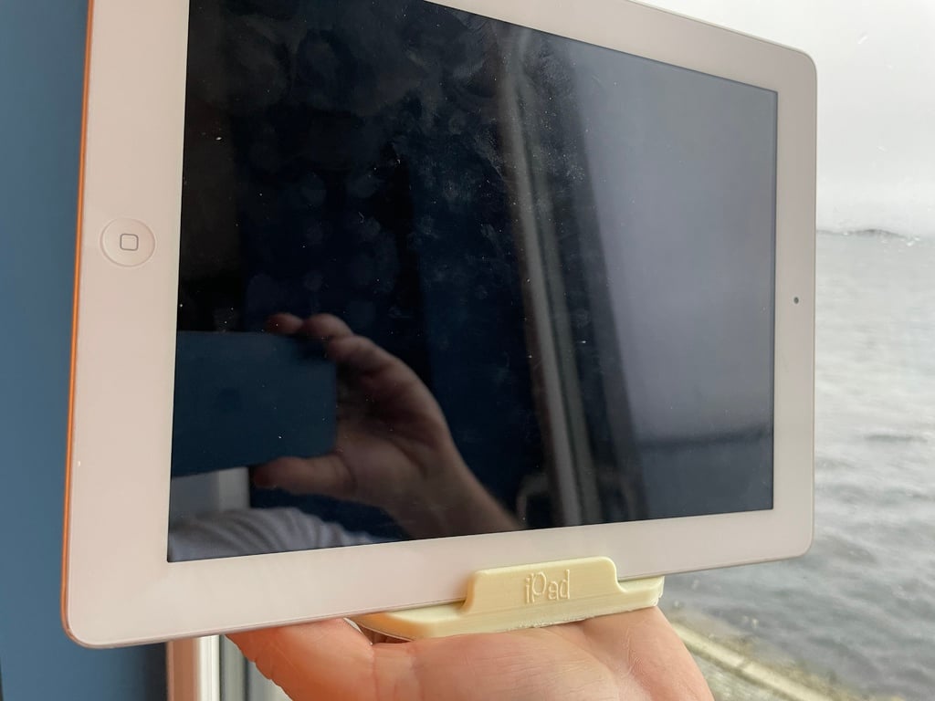 Helposti tulostettava iPad-teline