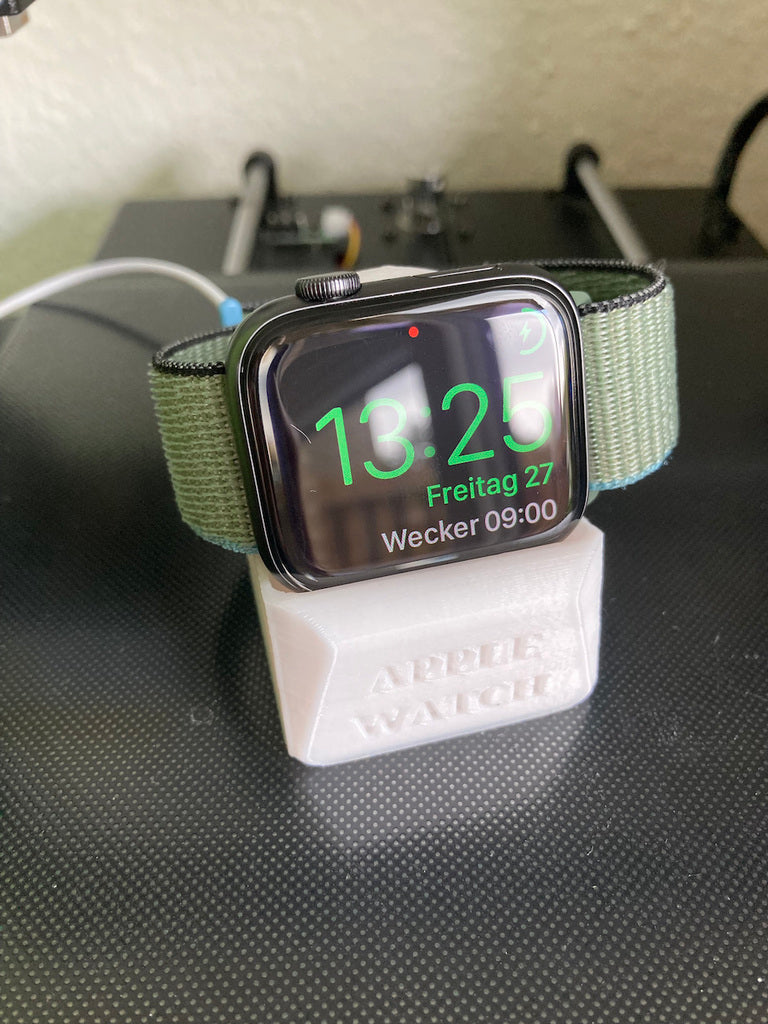 Jalusta Apple Watch 44 mm:lle USB-A-sovittimen kanssa