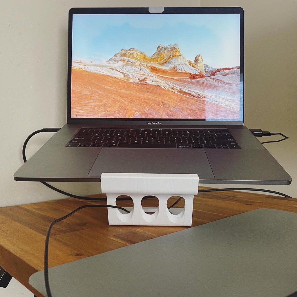 Tyylikäs kannettavan tietokoneen jalusta MacBook Prolle