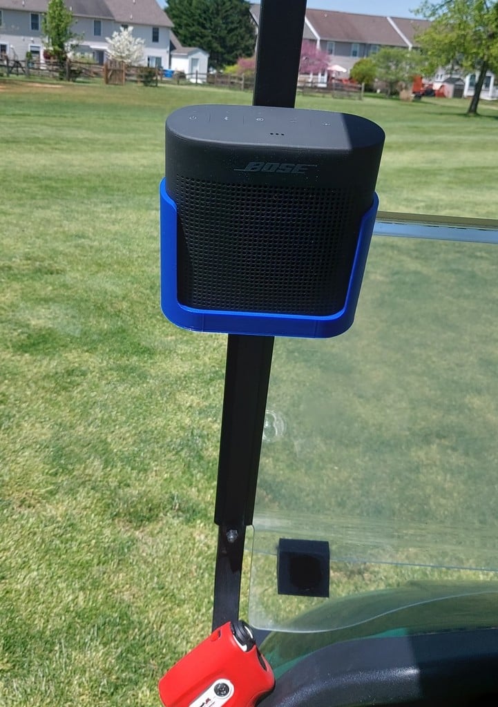 Golfkärryn kaiutinteline Bose SoundLink Color II:lle
