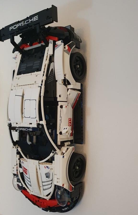 Seinäkiinnike Lego Porsche 42096